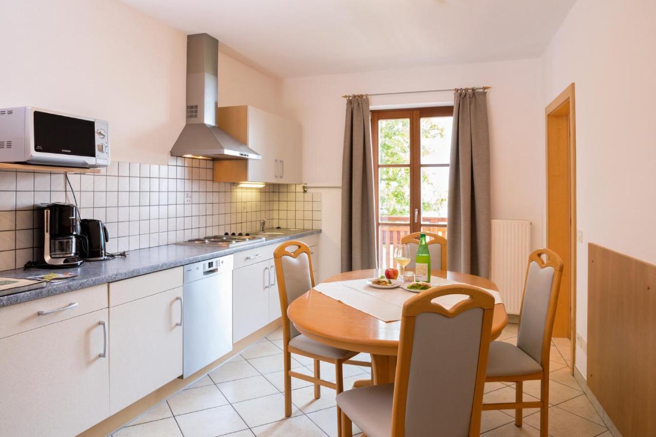 Engadinerhof Villa Montagna Bagian luar foto