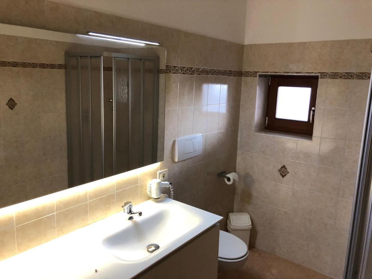 Engadinerhof Villa Montagna Bagian luar foto