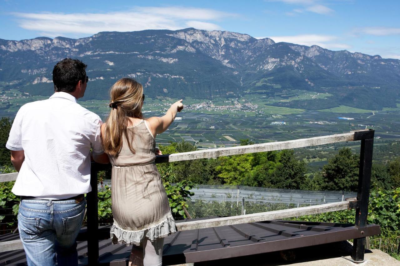 Engadinerhof Villa Montagna Bagian luar foto