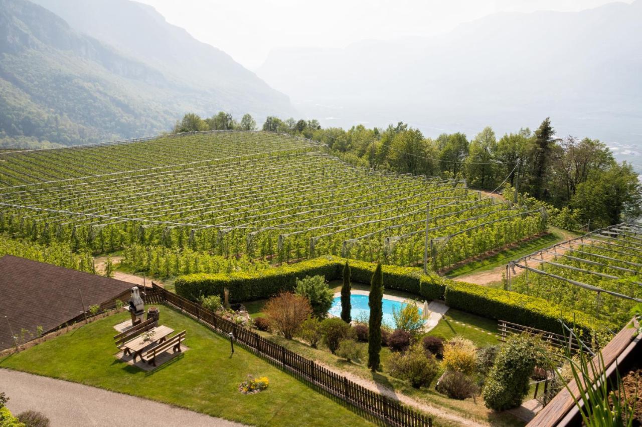 Engadinerhof Villa Montagna Bagian luar foto