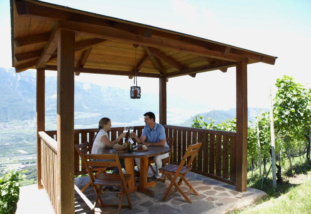 Engadinerhof Villa Montagna Bagian luar foto
